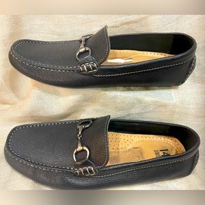 Stunning Men’s  black pebbles leather loafer made in Brazil size 10